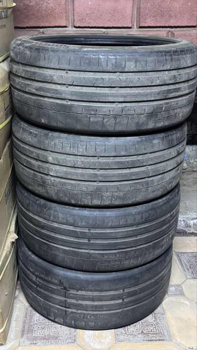 245/40/19 летние б/у  шины Continental