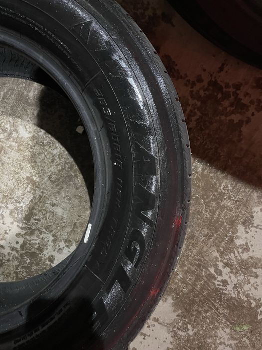 Шины на крузак 2 штуки Triangle