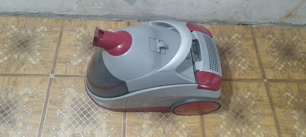 Пылесос Zapter в хорошем состоянии