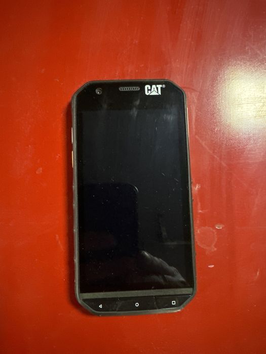 Смартфон CAT s31