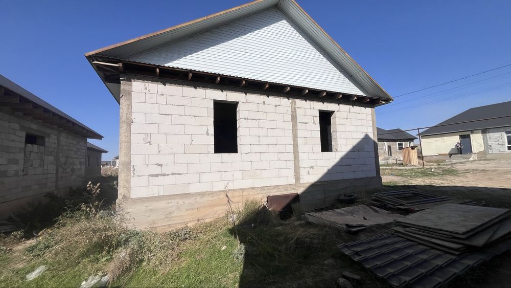 Продам  дом в черновой отделке