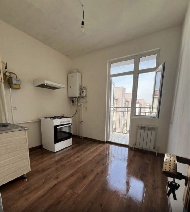 Ссрочна сотилади сергели янги чоштепа метро 1 чи бекат енида