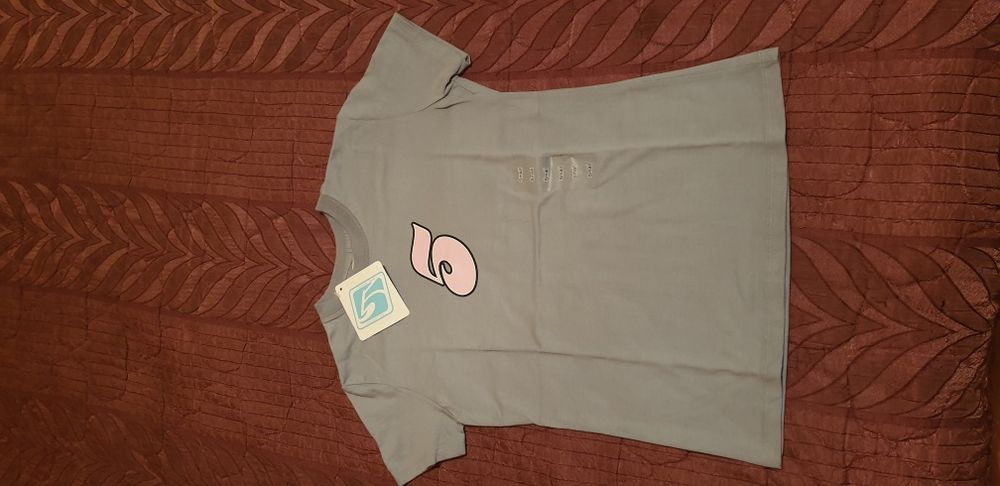 Нови! Дамски тениски от САЩ - Corner 5, The Black Dog - размер S, M