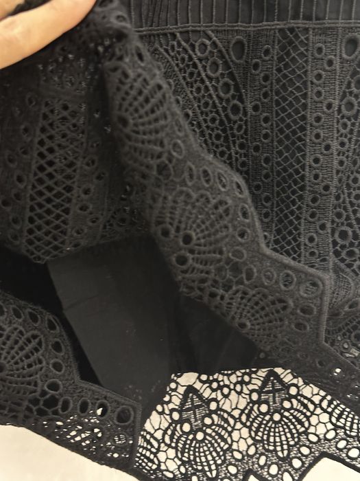 Продаю платье Mango