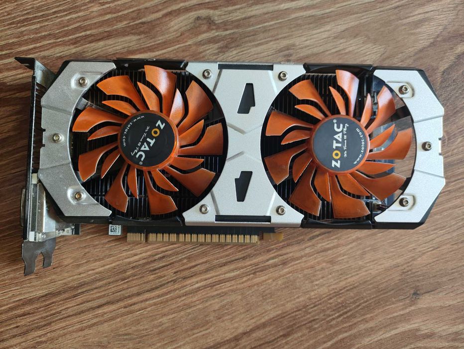Zotac GTX 750 Ti, ddr3 4x2 8gb ram