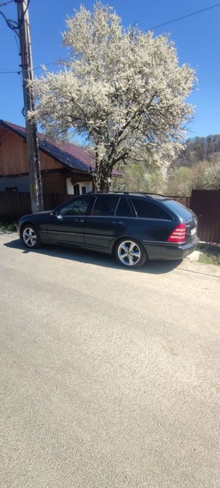 MERCEDES-BENZ C-Class 2005 — imagine 2