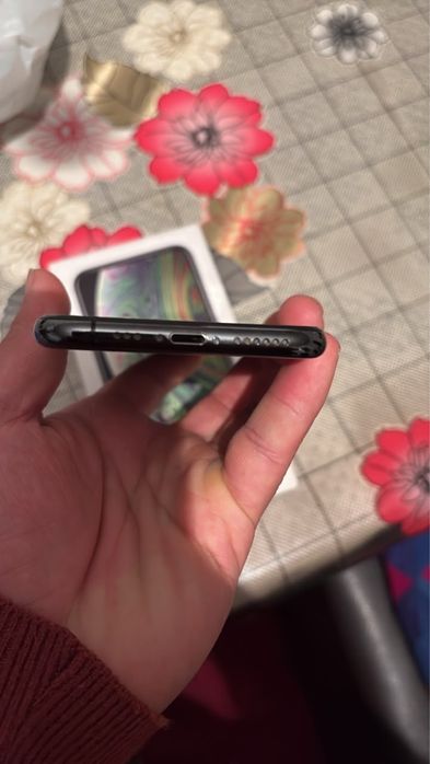 Iphone xc идеальном состянием