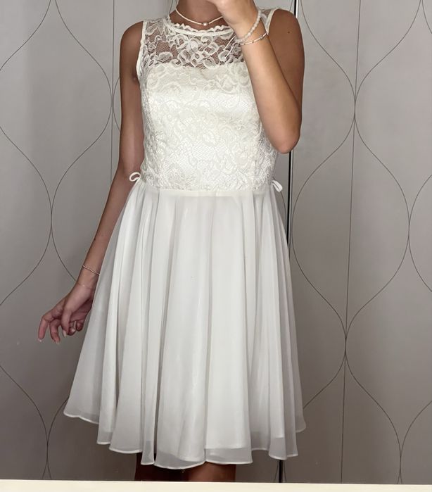 Рокли елегантни XS или S