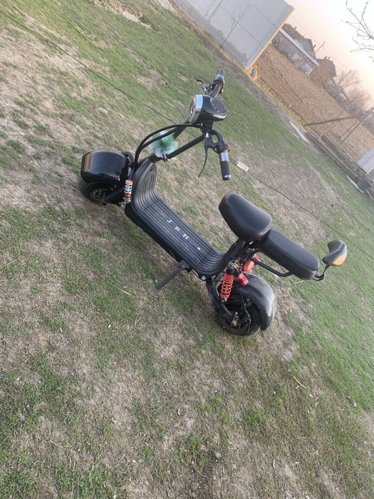 Vand scuter electric 2000