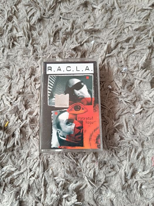 Racla - patratul rosu