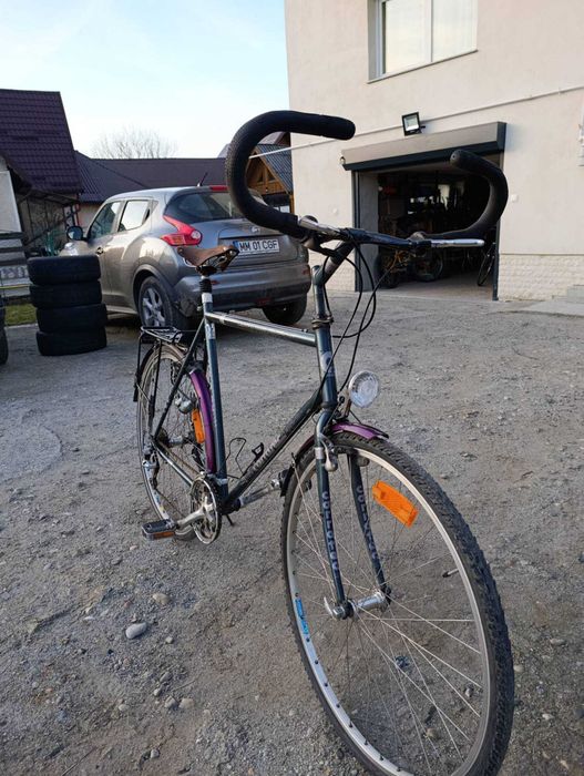 Vand bicicleta 400 lei.