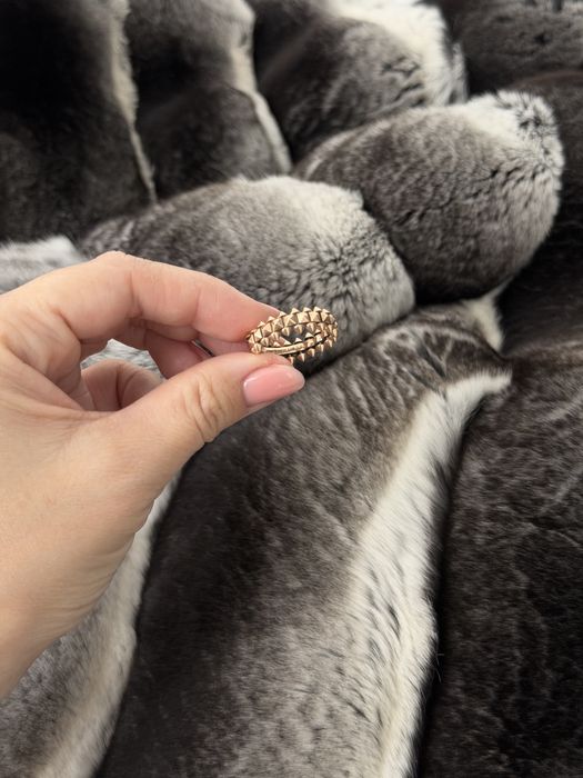 Продам кольцо cartier clash