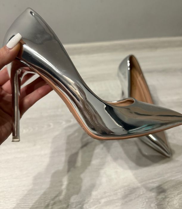 Дамски обувки на ток