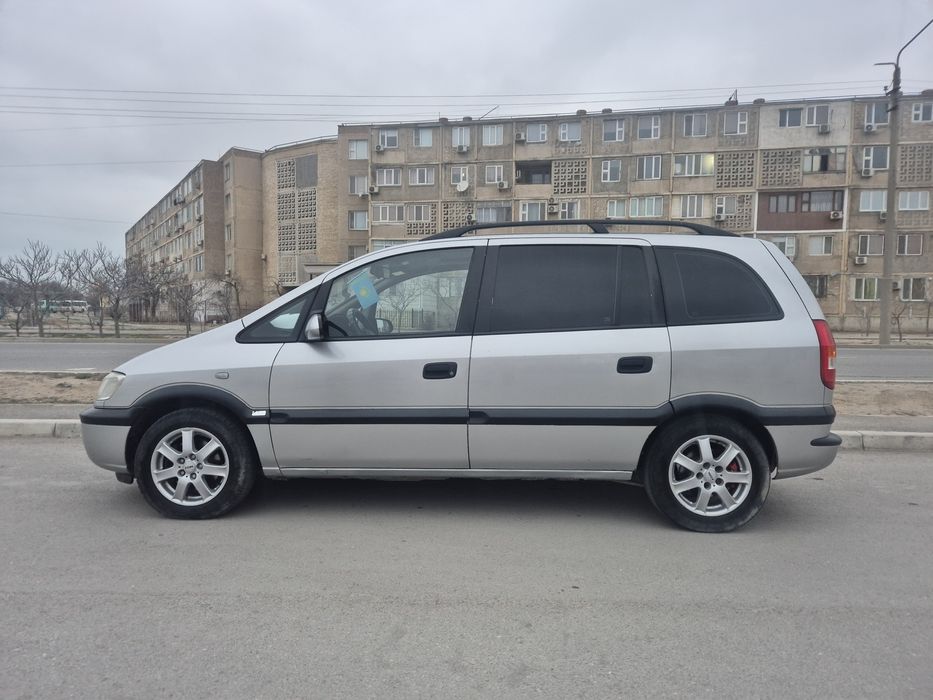 Опел зафира а 1.8