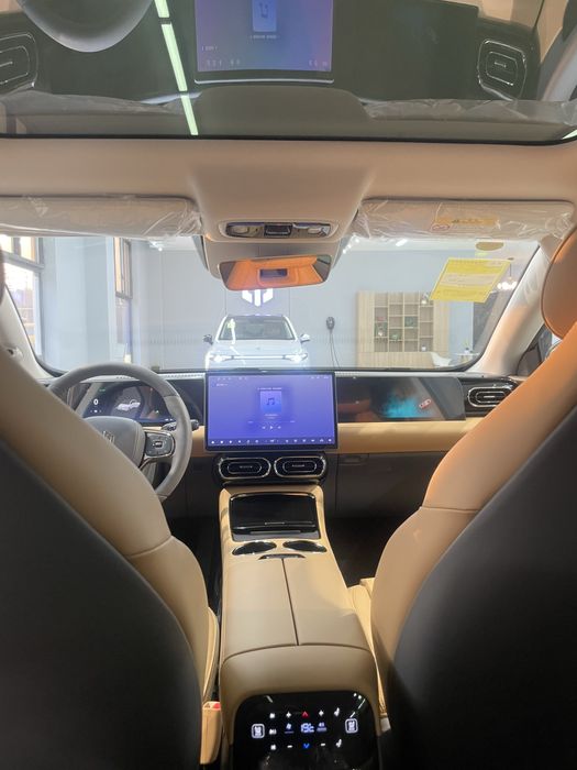 Leapmotor C01 gibrid  km 2 pazitsiya dop- opsiya