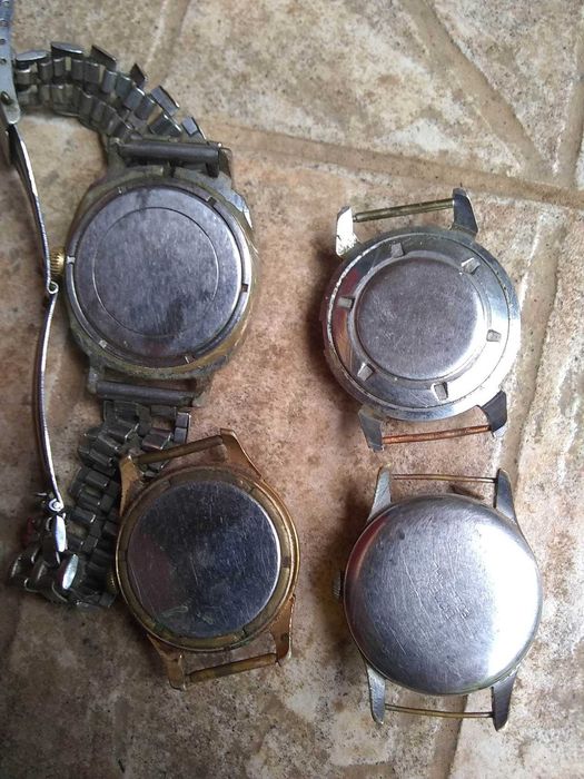 Стар ръчен часовник