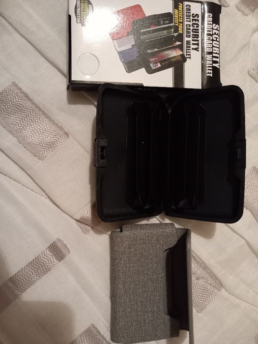 Нови кожен визитник и кожен ключодържател,визитник с магнитно затварян