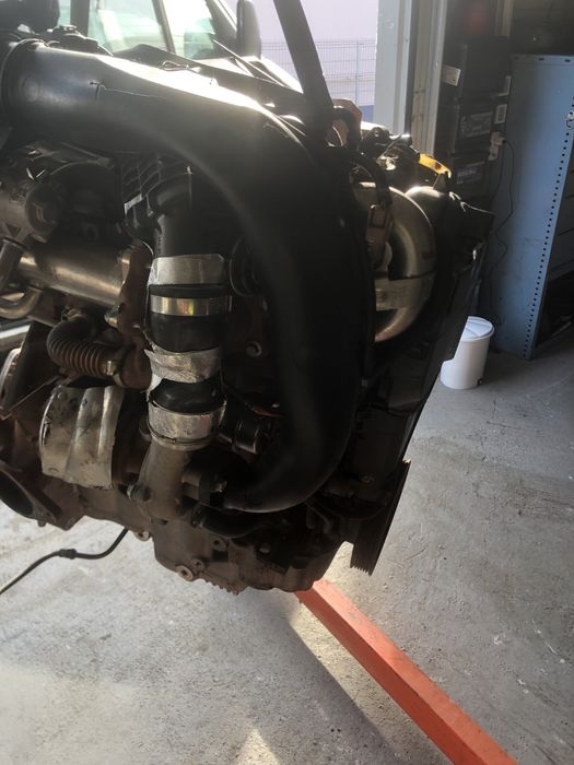 Vând motor Dacia si Renault