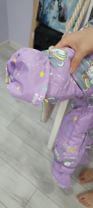 Продам детскую зимнюю куртку