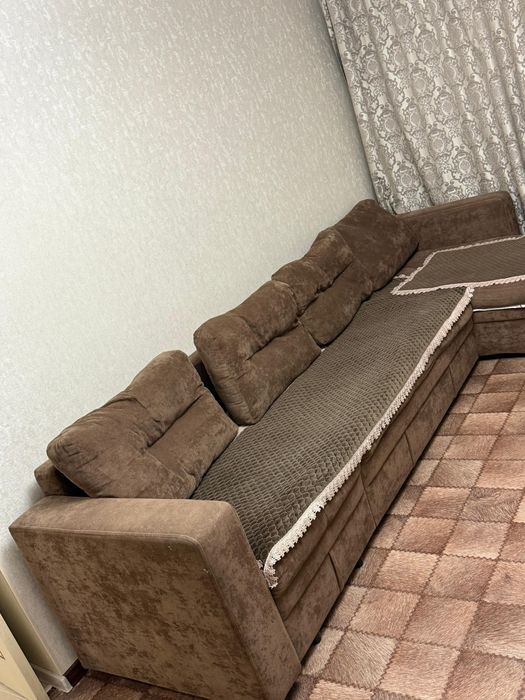 Продам диван в хорошем состояние