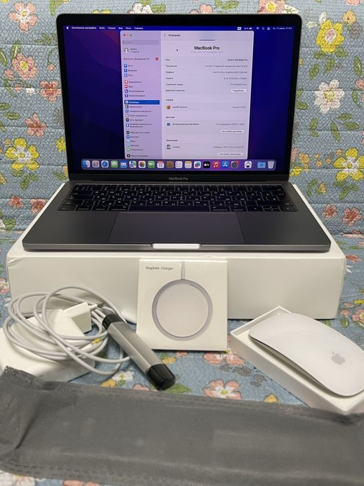 MacBook 8/128 + Комплект (Макбук)