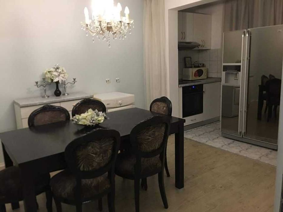 Дава се под наем Двустаен апартамент в Бургас, Братя Миладинови - 50 кв.м за 204 € - Снимка #1