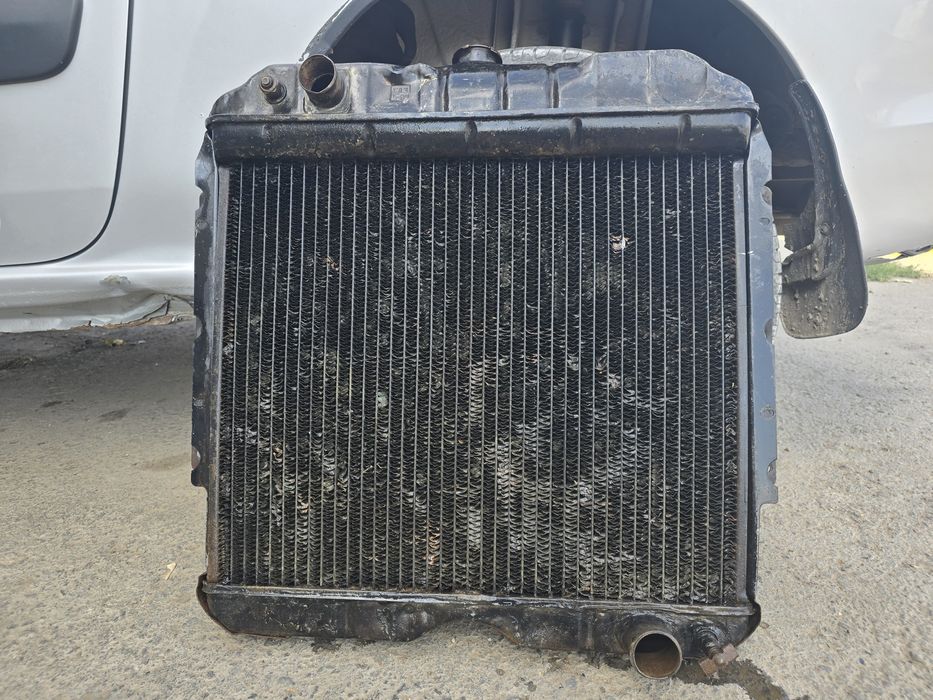 Медный радиатор газ 51-52 продам