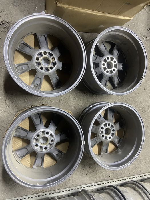 Комплект оригинальные диски Лексус NX RX R18.