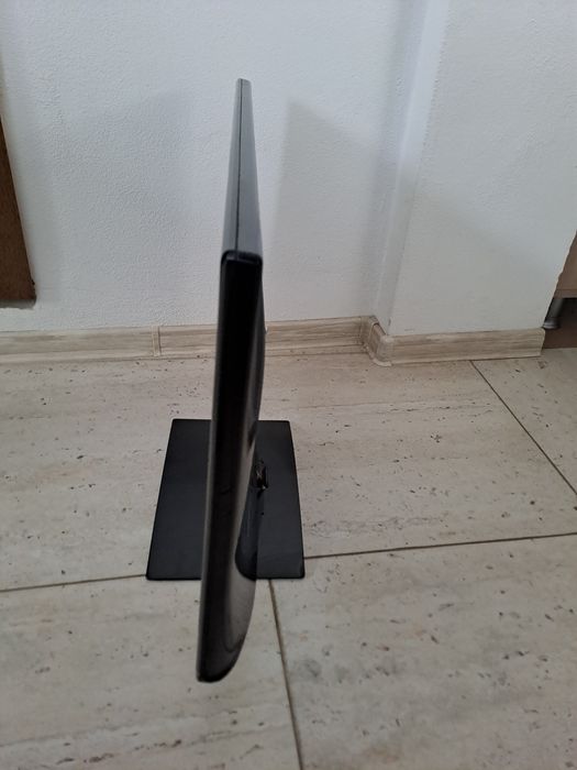 TV  LG diagonala 70cm.