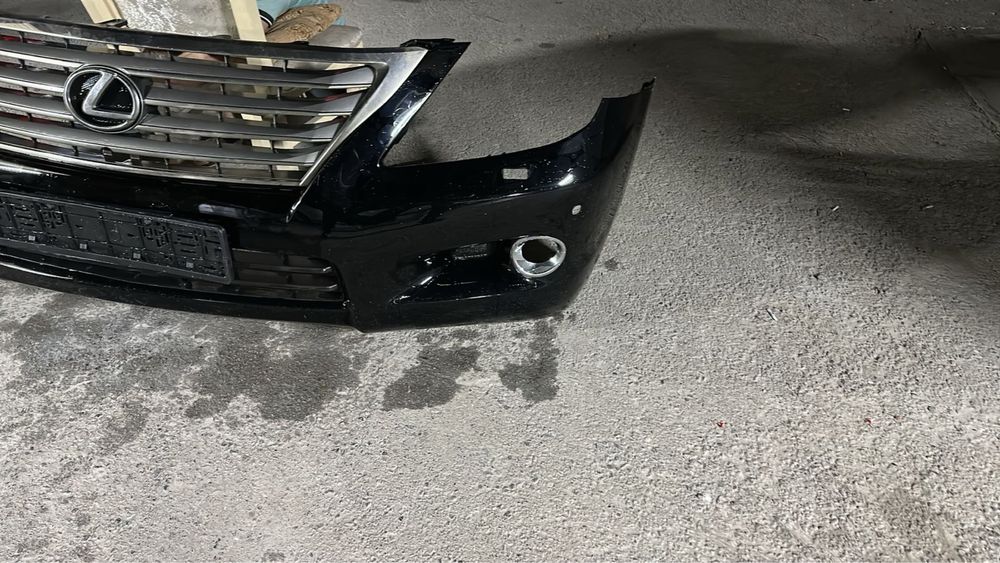 Бампер передний  лексус 570