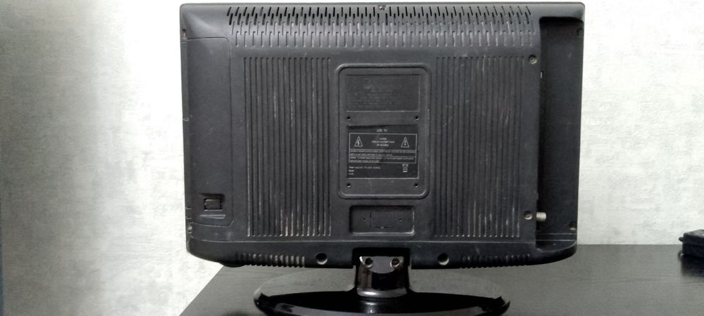 телевизор жидкокристалический