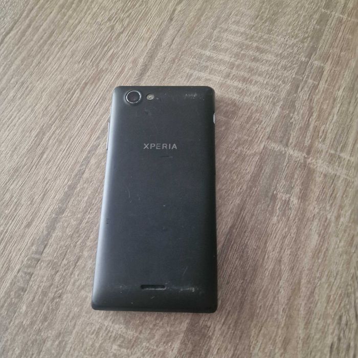 смартфон Sony Xperia J