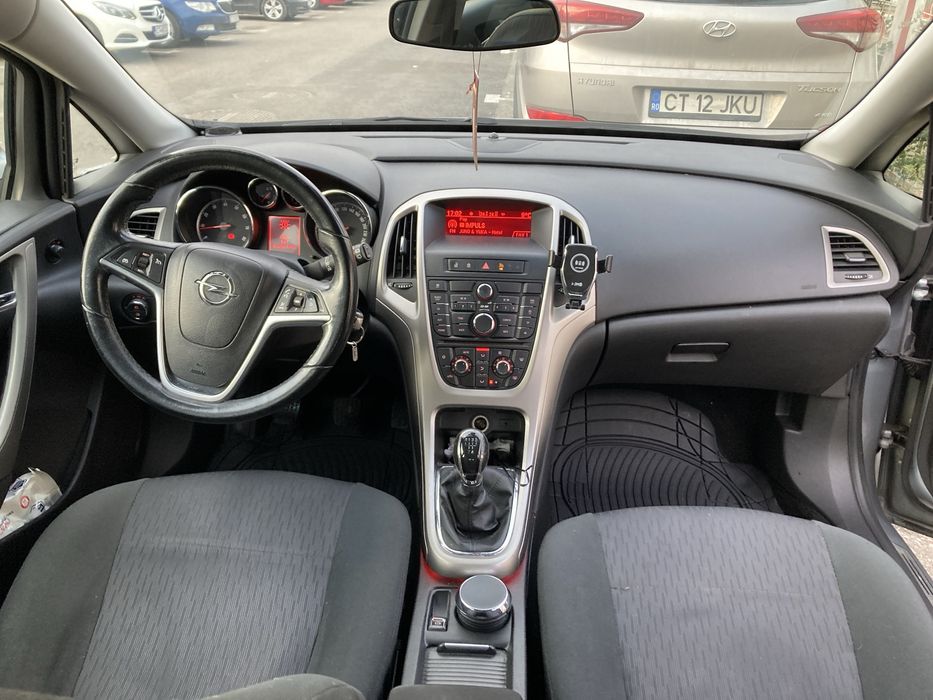 OPEL Astra 2011 — imagine 12