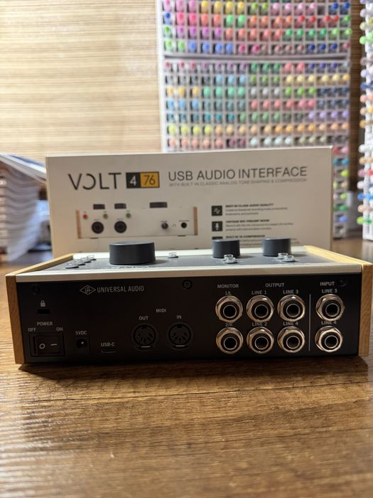 Звуковая карта Universal Audio Volt 476