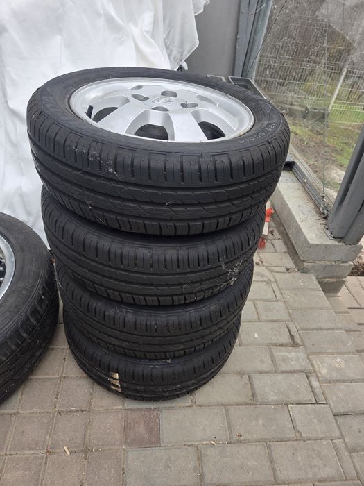 Джанти с гуми за Хюндай 4x100/ 15 цола