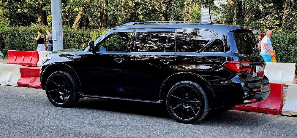 INFINITI QX80, 2018 год, авто в Москве - обмен на авто в Ташкенте