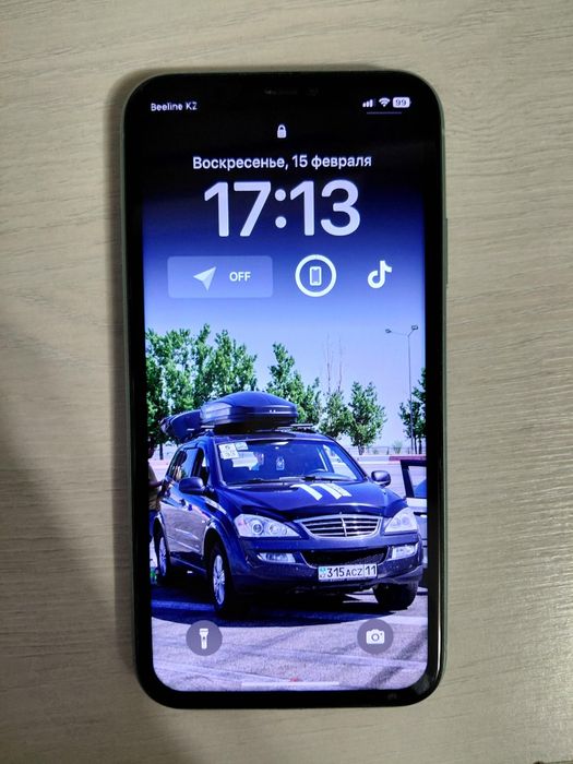 Айфон 11 64 Гб .  .