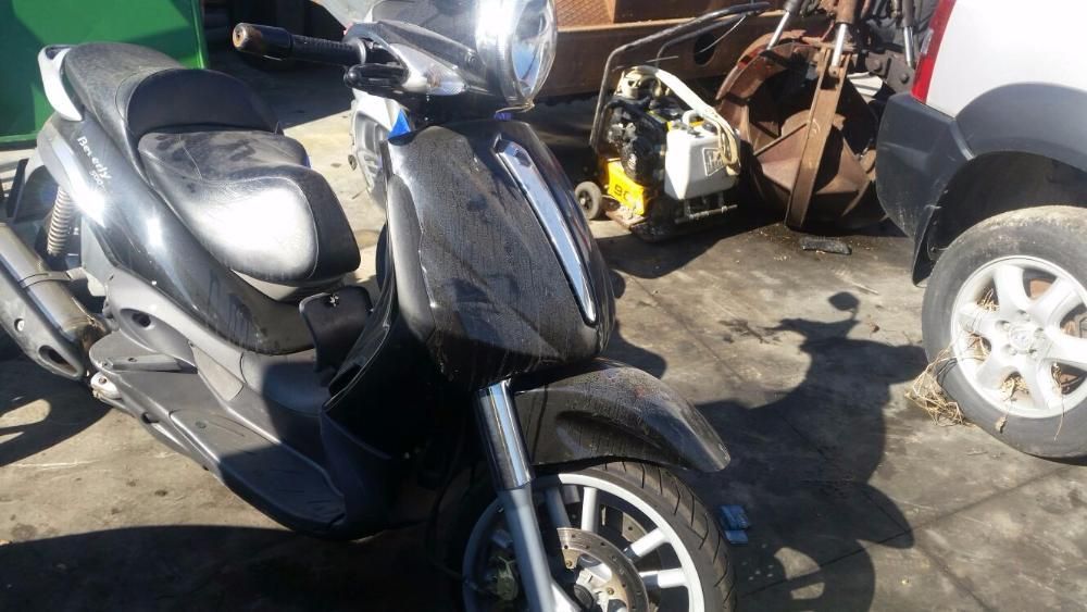 Мотоциклет,скутер ПиаджоБевърли( Piaggio Beverly) -125;250;500 на част
