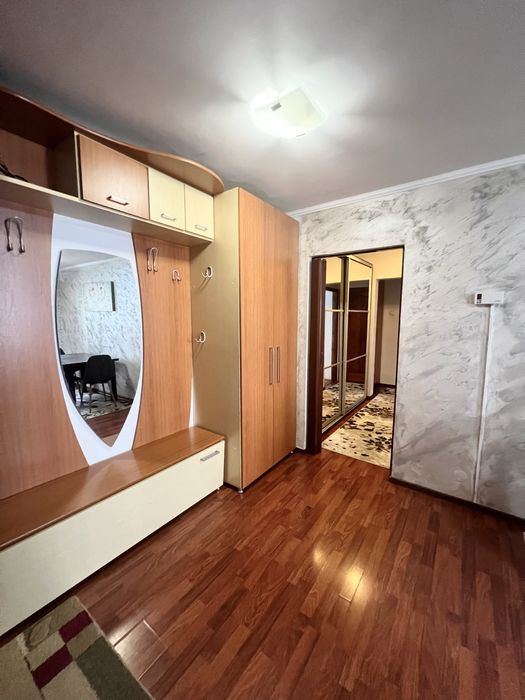 Apartament 3 camere de inchiriat Nicolina cu loc de parcare