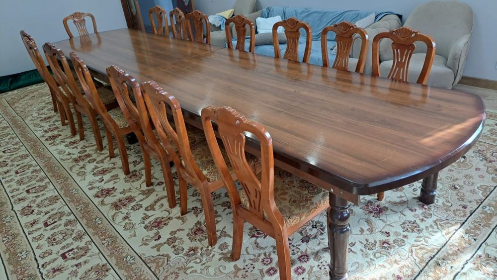 Стол сатылады...