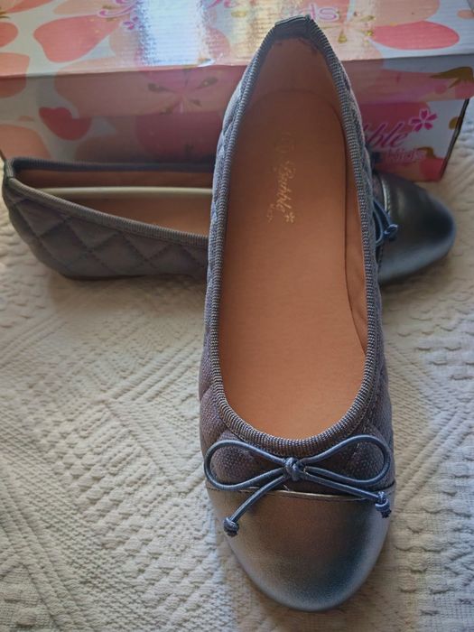 Pantofi mărimea 35 int 22 cm, noi cu eticheta
