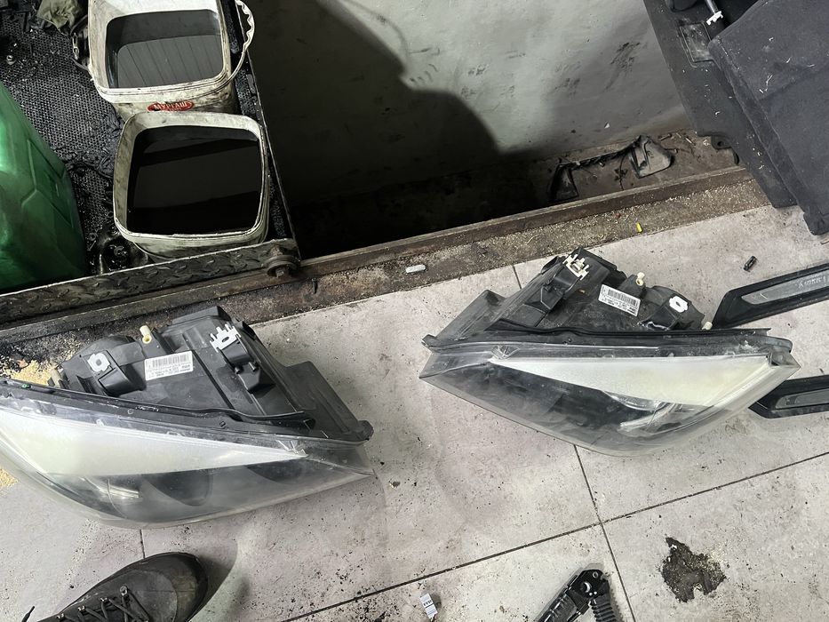 Фарове бмв х1 е84 2013г фейслифт ( farove bmw x1 e84 LCI )