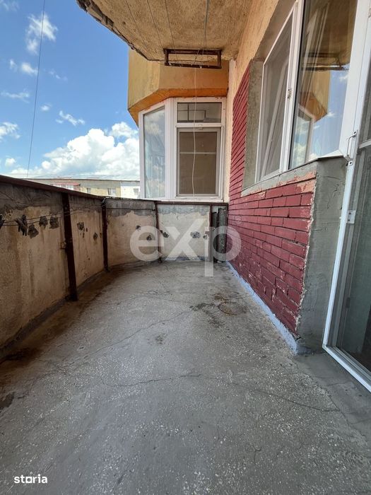 COMISION 0% Apartament 3 camere dec 2 bai etajul 3 central Gaesti