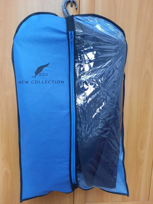 Продам школьный костюм