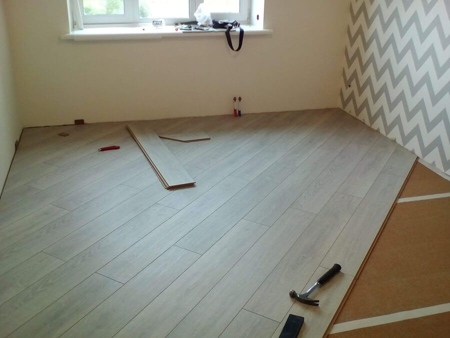 Укладка ламината. Навесные потолки