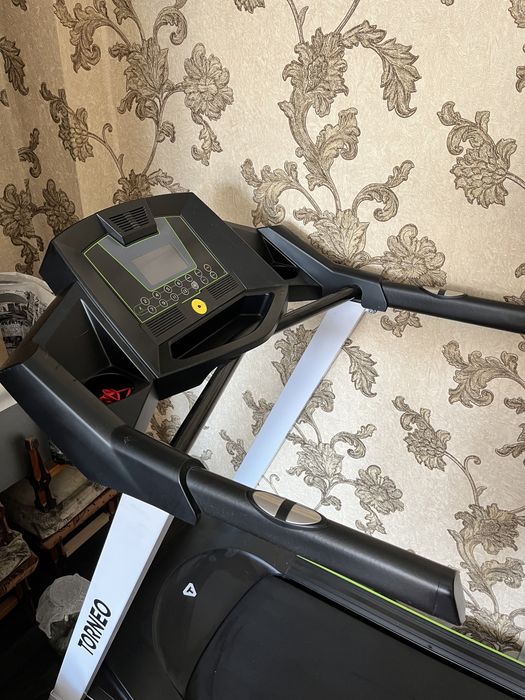 Продам беговую дорожку