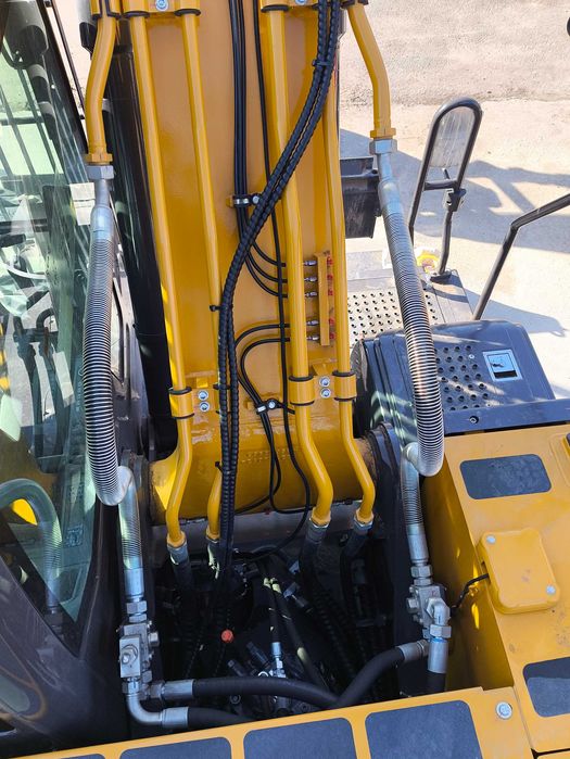 XCMG XE210WD  тяжелый колесный экскаватор, один из самых мощных