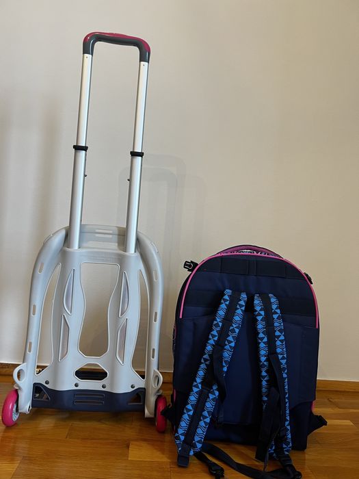 Ghiozdan de scoala Seven