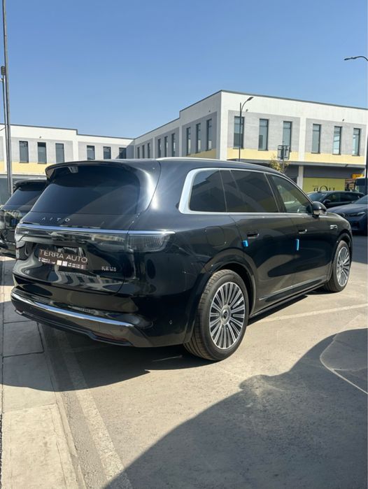 AITO M 8 Max 2025 в наличаи от Terra Auto