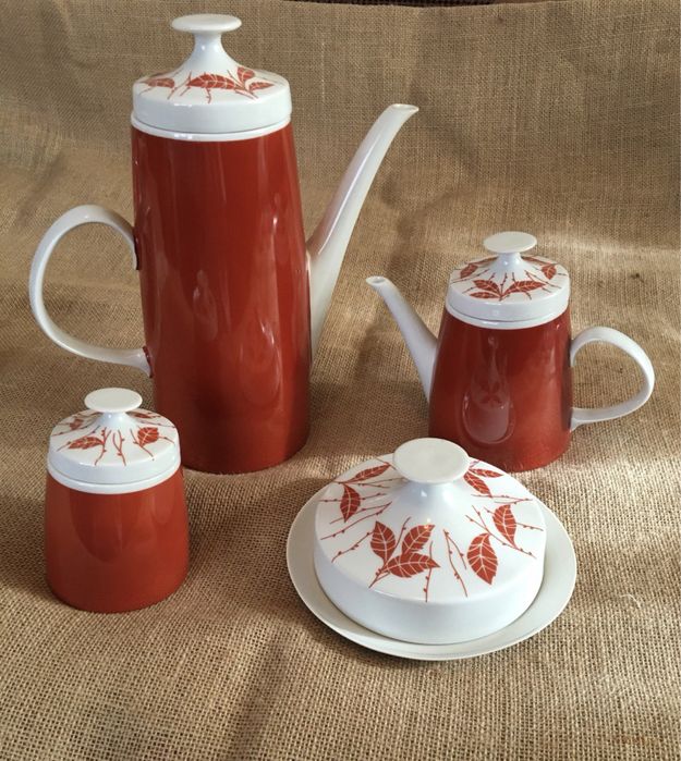 Чайно-кофейный сервиз на 12 персон. ГДР